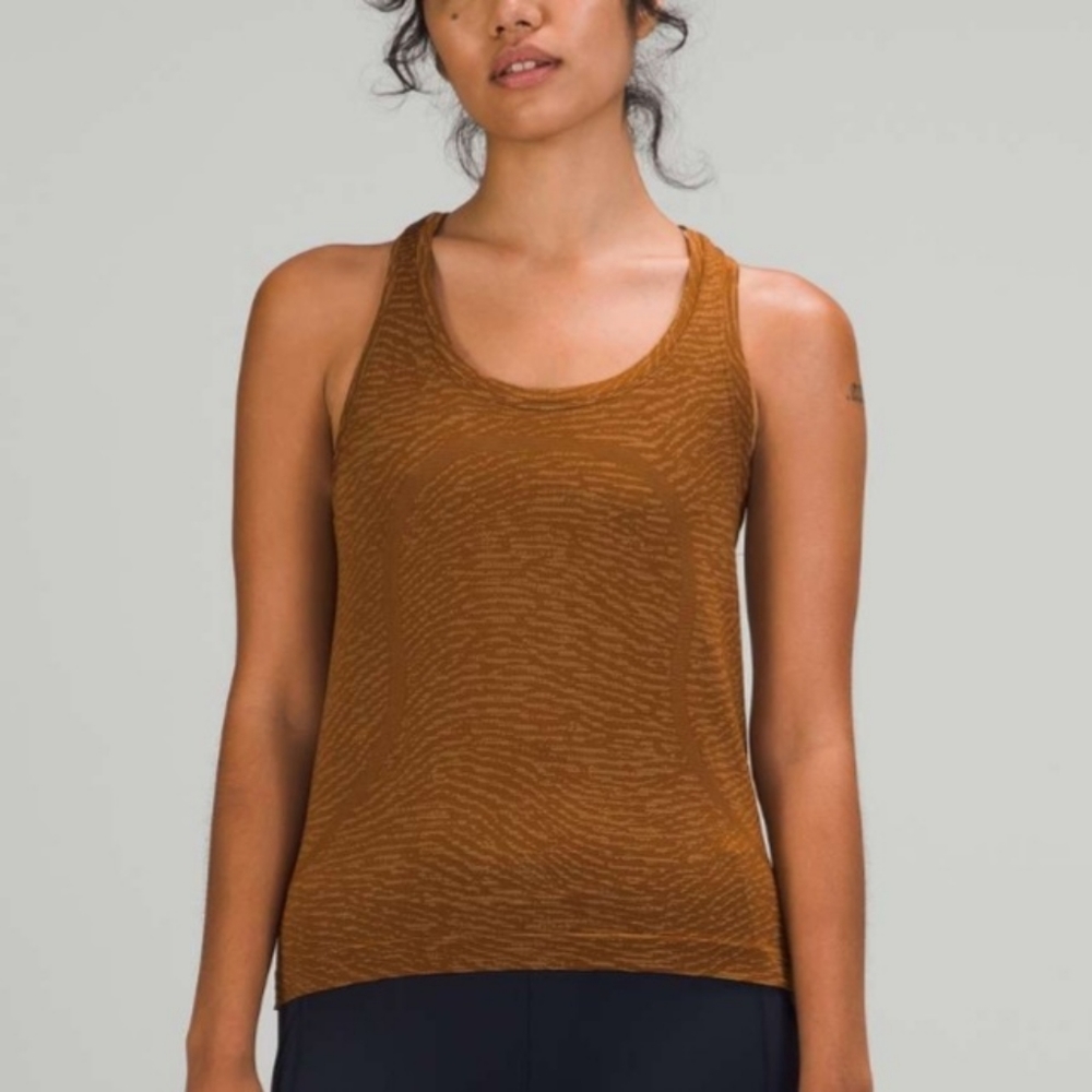 NWT Swiftly Tech Tank *Race Length